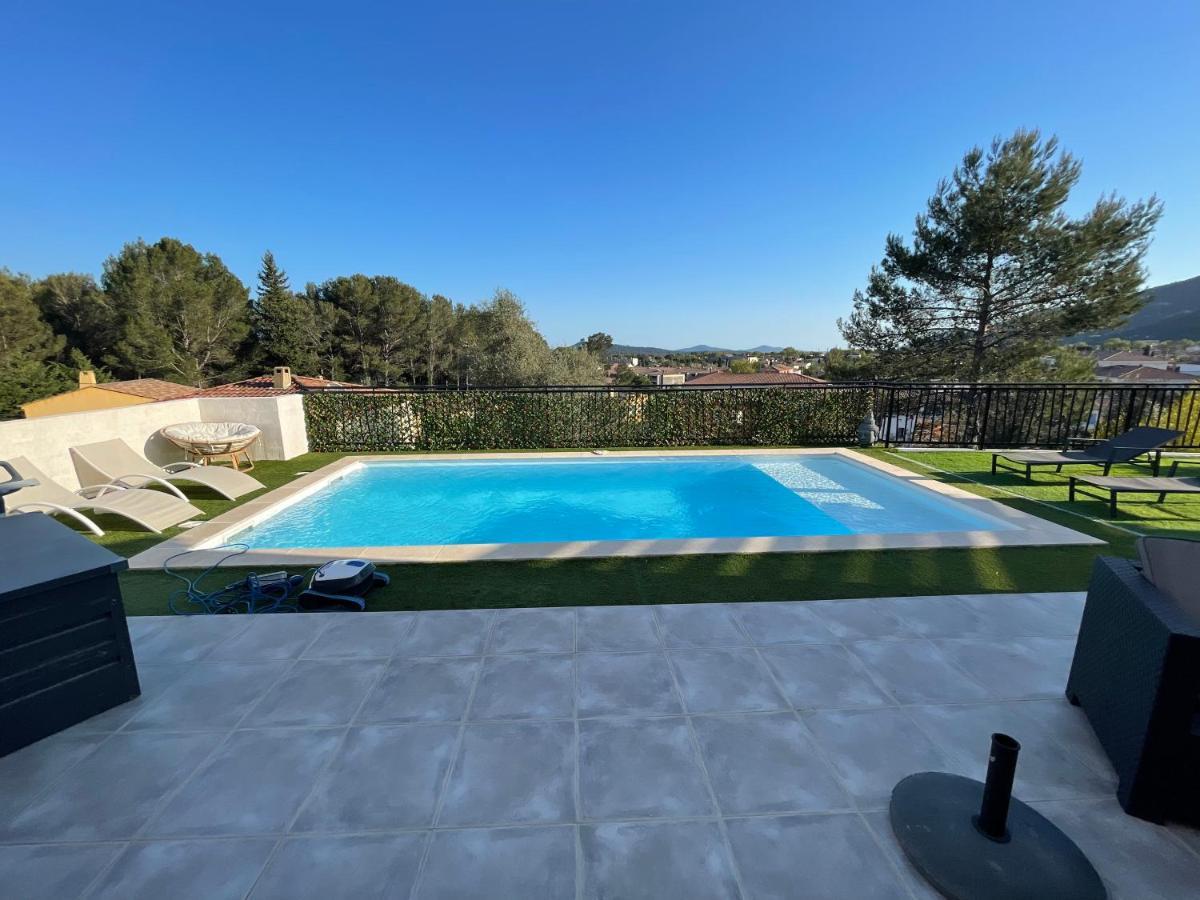 Villa Avec Piscine Cuers Eksteriør bilde