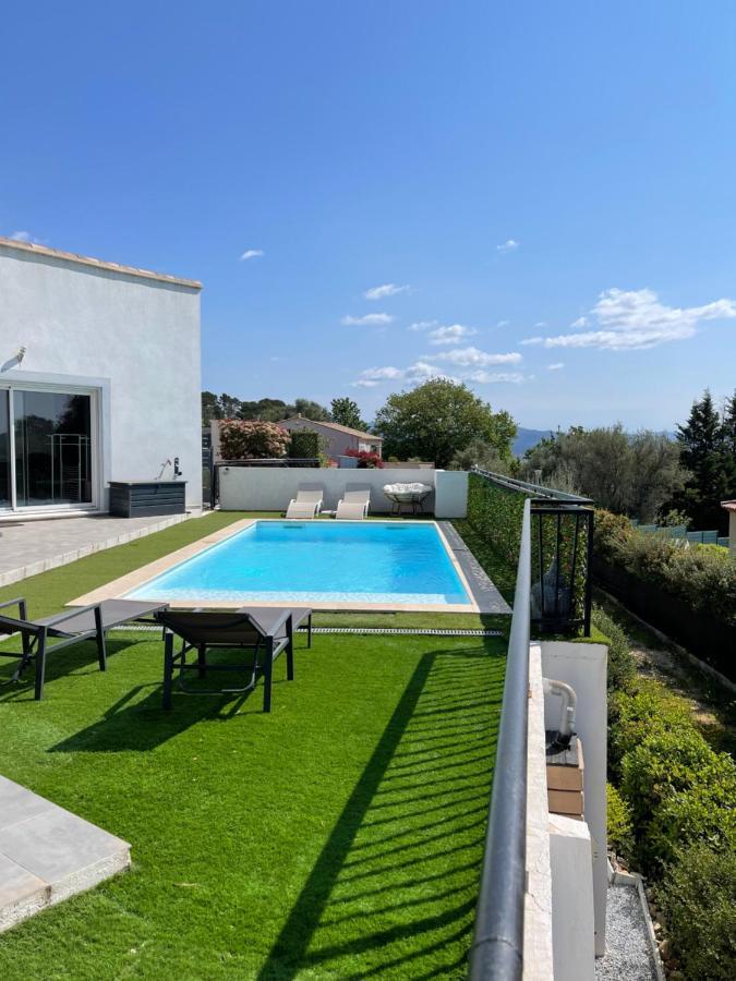 Villa Avec Piscine Cuers Eksteriør bilde